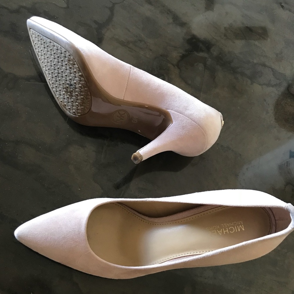 Michael Kors Pink Suedes Pumps
